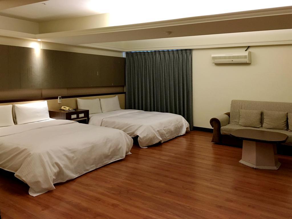 Zaw Jung Business Hotel Tajcshung Kültér fotó
