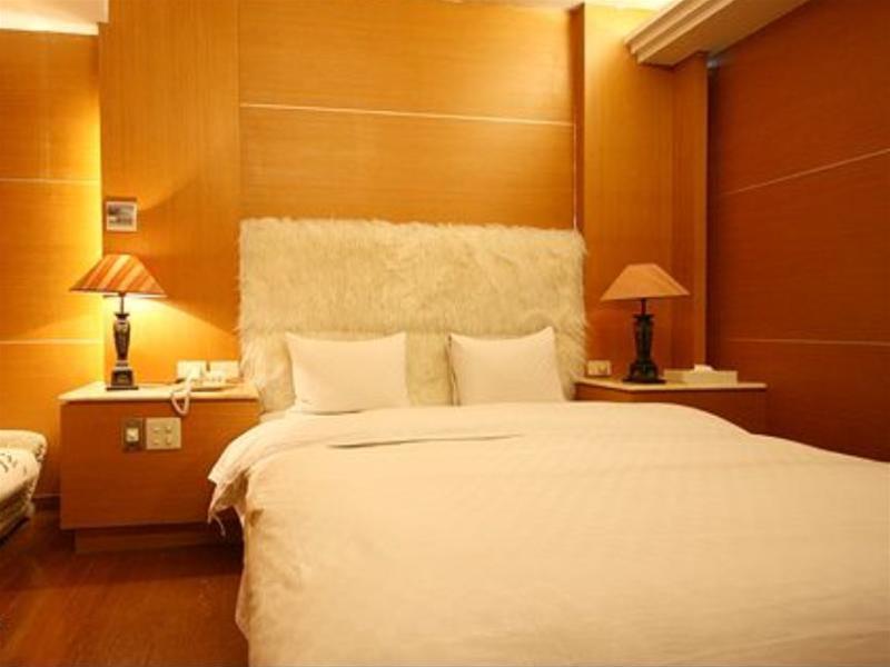Zaw Jung Business Hotel Tajcshung Kültér fotó